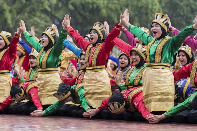 TARI SAMAN